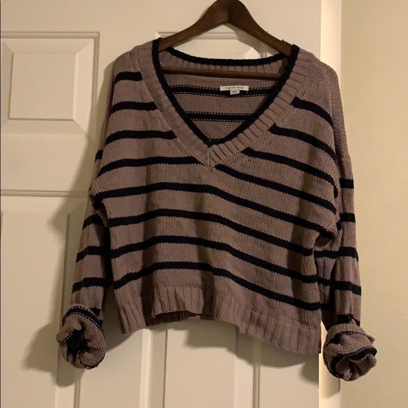 Striped sweater 🎉host pick🎉 - Picture 2 of 3